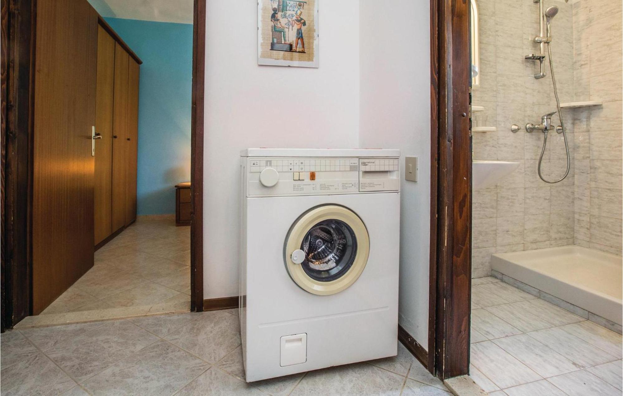 2 Bedroom Beautiful Apartment In サヴドリア エクステリア 写真